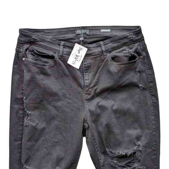 JUDY BLUE Loose Fit Distressed Black High Waist Jeans NWT Sz 20 W - Picture 10 of 15